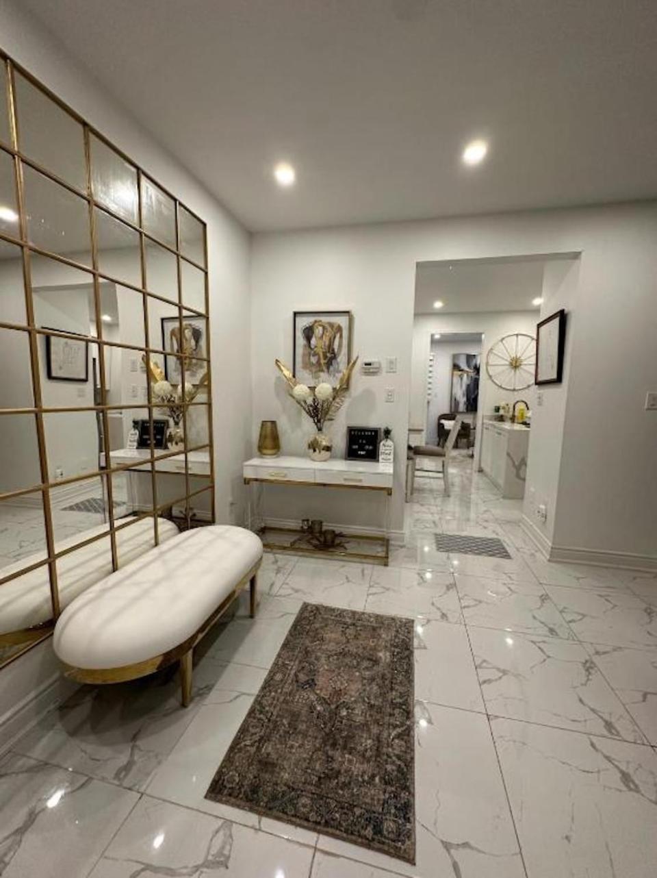 Luxury Home In Toronto Миссиссага Экстерьер фото